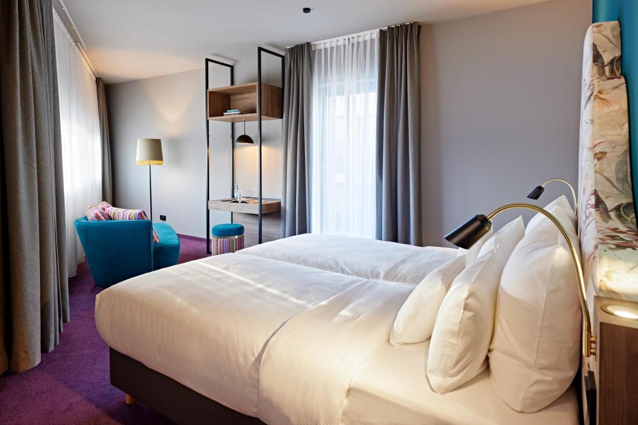 Me And All Hotel Dusseldorf Oberkassel, By Hyatt エクステリア 写真