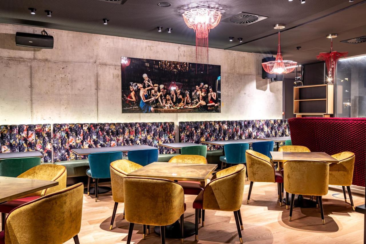 Me And All Hotel Dusseldorf Oberkassel, By Hyatt エクステリア 写真